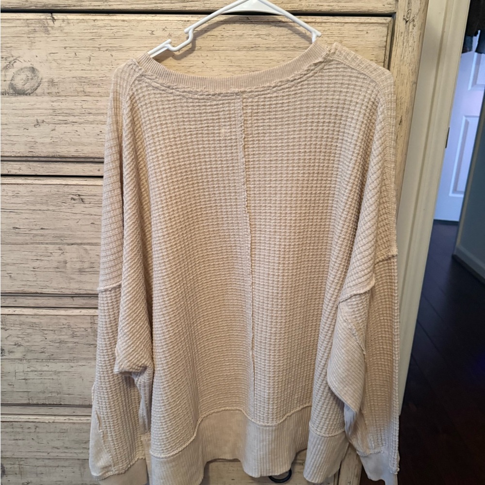 BRAND NEW Aerie NYC SWEATSHIRT - Picture 2 of 3